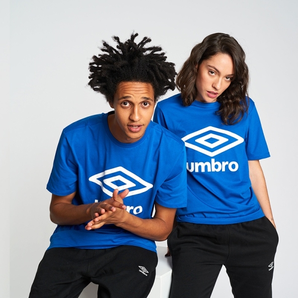 Camiseta Umbro Wardrobe Large Logo Royal / White