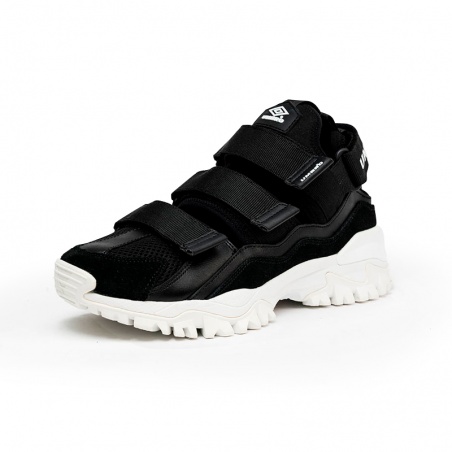 Zapatilla Umbro Fiera Negra