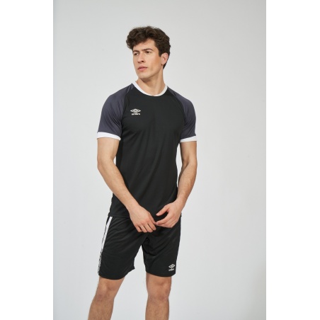 Camiseta Umbro Mascardi Negra