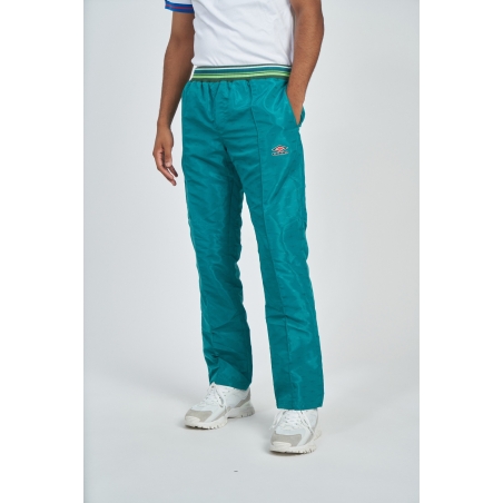 Pantalón Umbro Monogram Straight Leg Track Pant Quetzal Green