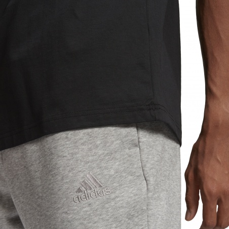 Camiseta Adidas Essentials Negra