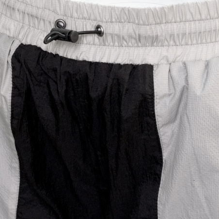 Pantalón Umbro Reflective Tech Pant Gris