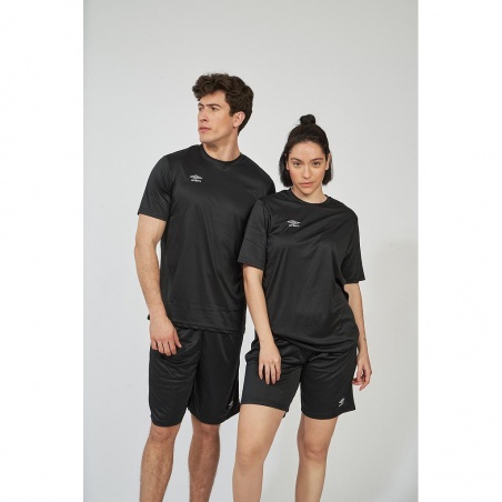 Camiseta Umbro Oblivion Negra Adulto