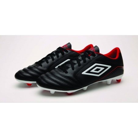 BOTA DE FÚTBOL UMBRO CLASSICO XII FG BLACK